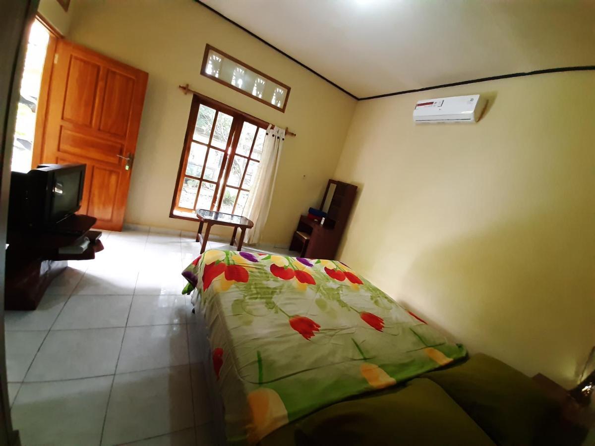 Penginapan Sedap Malam Lovina Eksteriør bilde